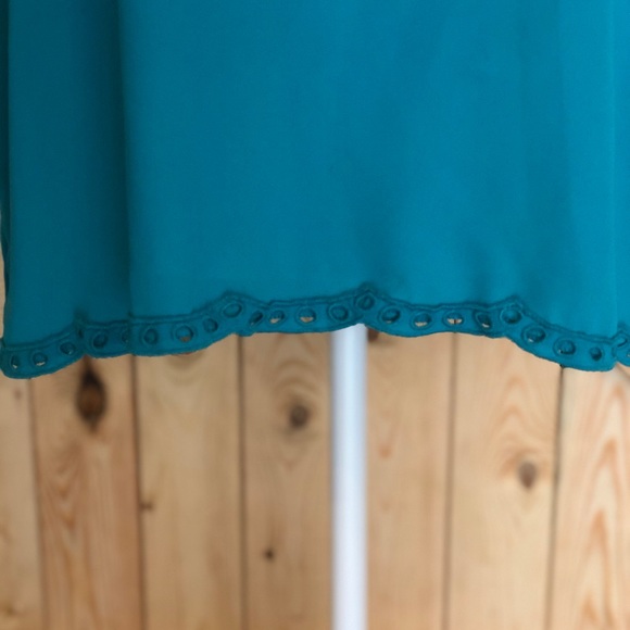 Xhiliration teal laser cut top - Picture 3 of 4